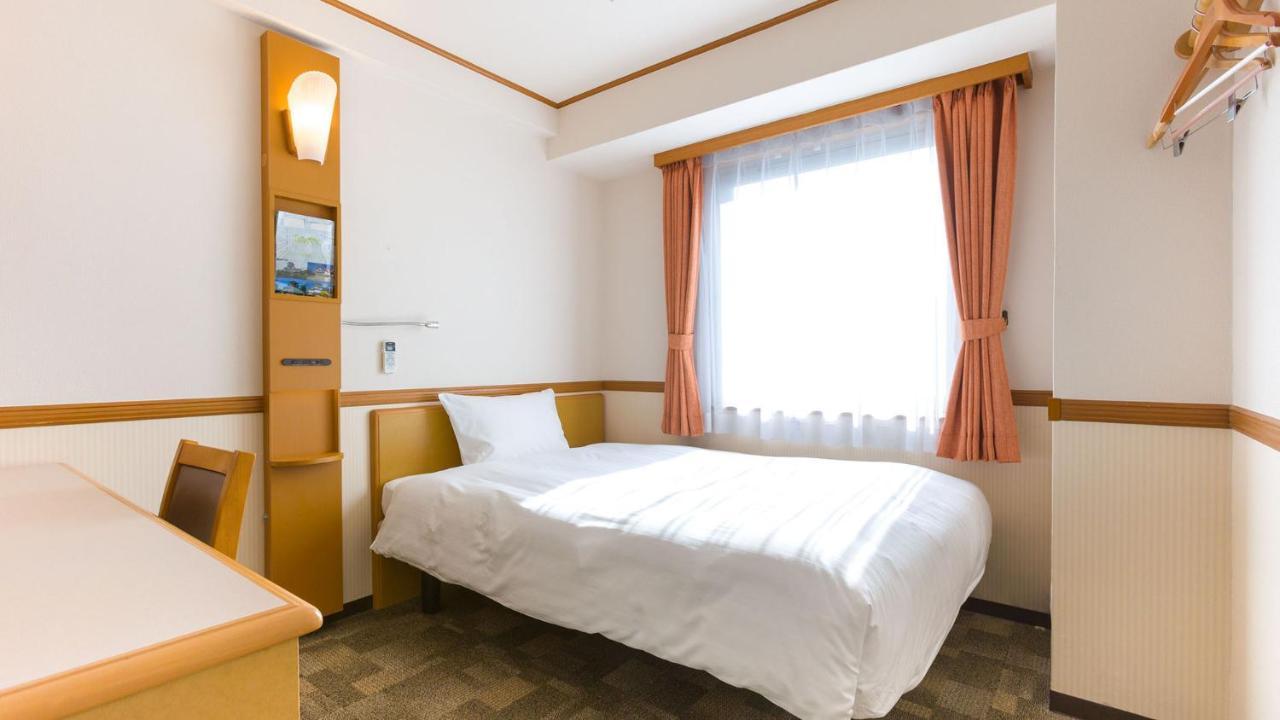 Toyoko Inn Tokyo Shinjuku Kabukicho Zewnętrze zdjęcie
