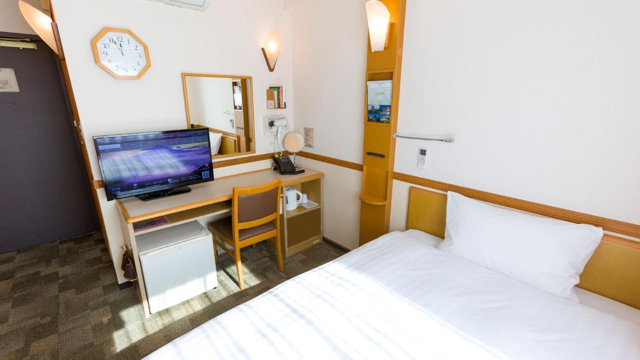Toyoko Inn Tokyo Shinjuku Kabukicho Zewnętrze zdjęcie