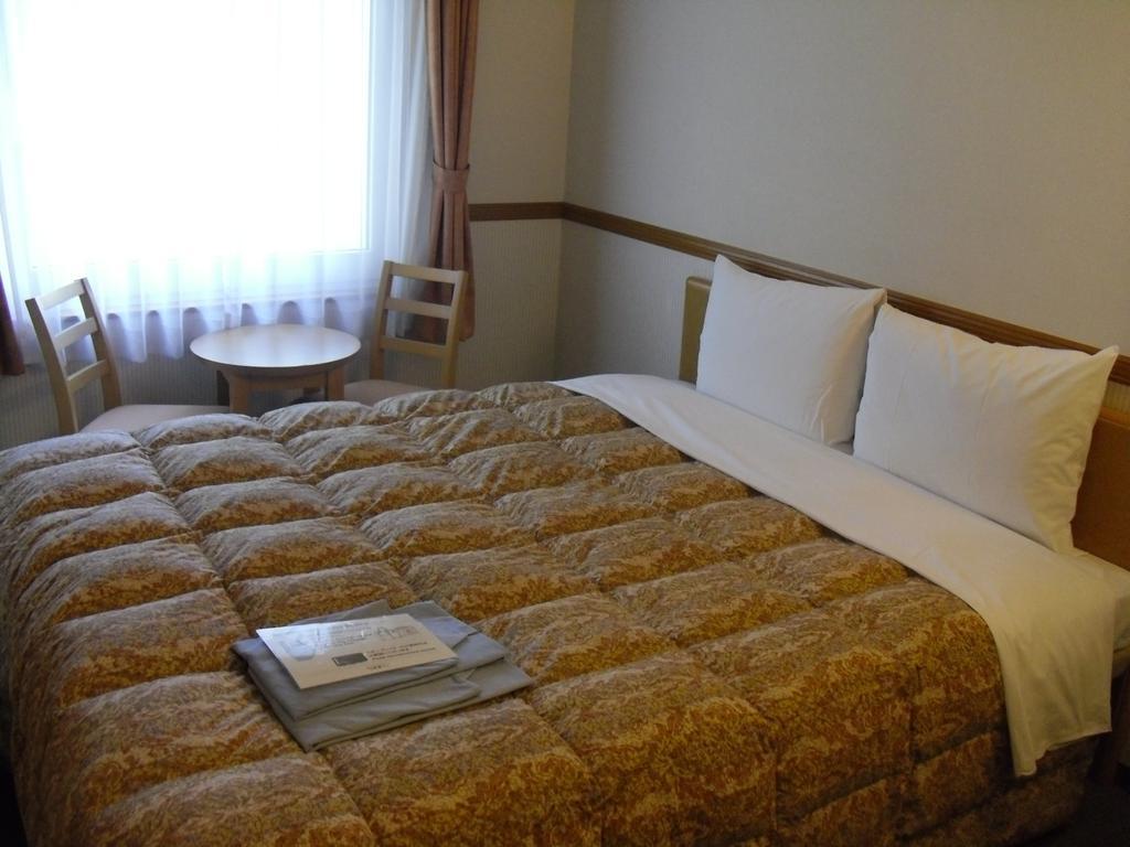 Toyoko Inn Tokyo Shinjuku Kabukicho Zewnętrze zdjęcie